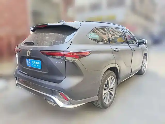 Toyota Crown Kluger 2024 2.5L HEV 2WD Luxury Edition — фото 5