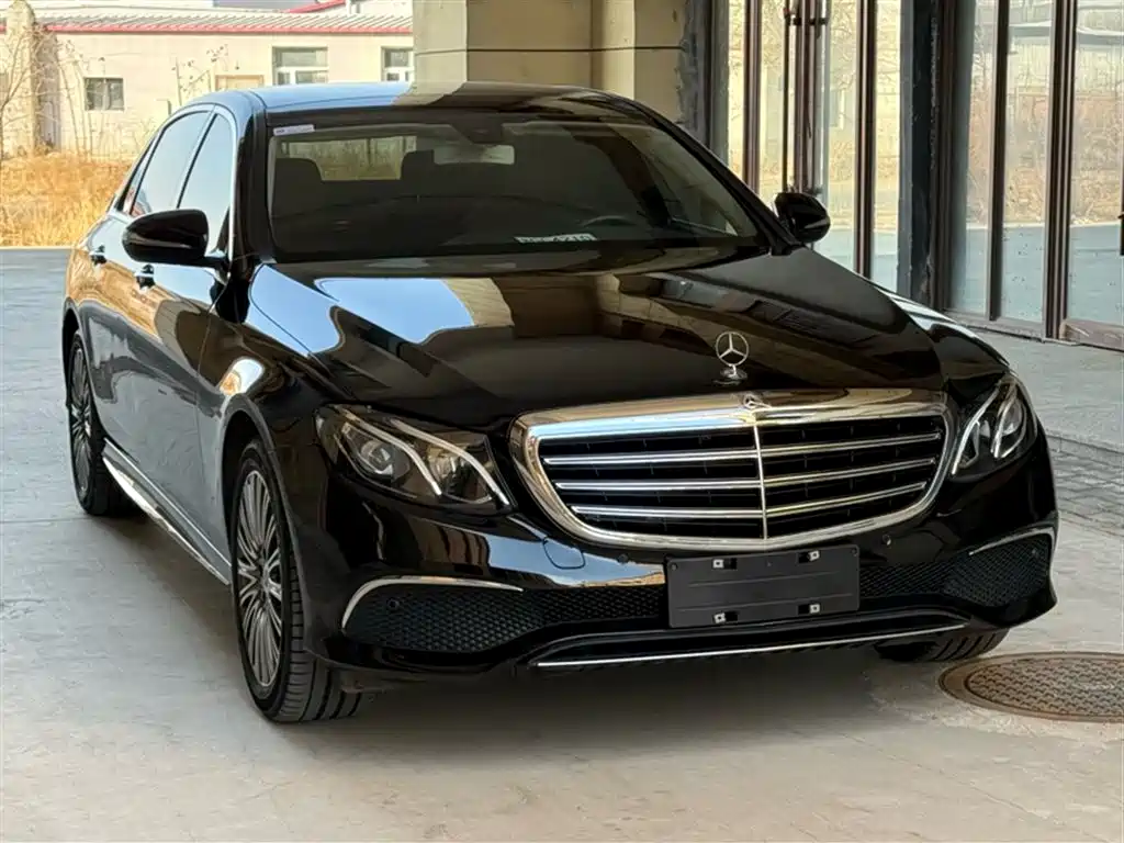 Mercedes-Benz E-Class 2019 E 200 L Sport 4MATIC фото 4