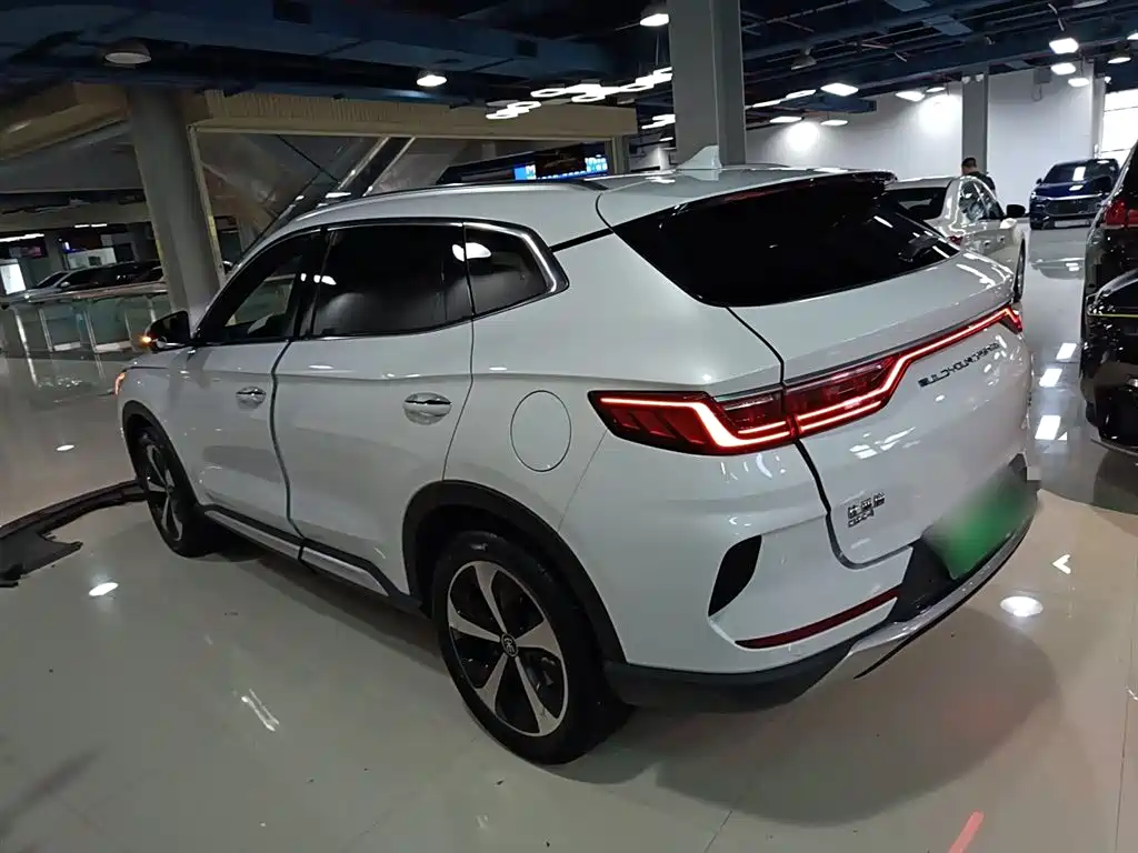 BYD Song PLUS PHEV 2021 DM-i 110KM Flagship PLUS фото 4