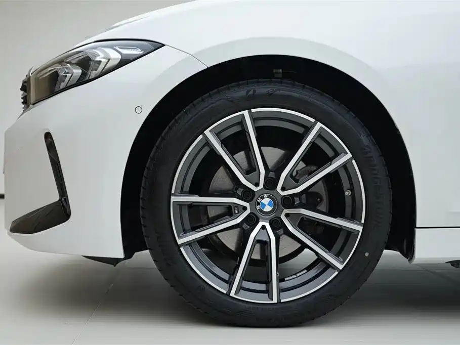 BMW 3 Series 2024 325Li M Sport Package фото 15