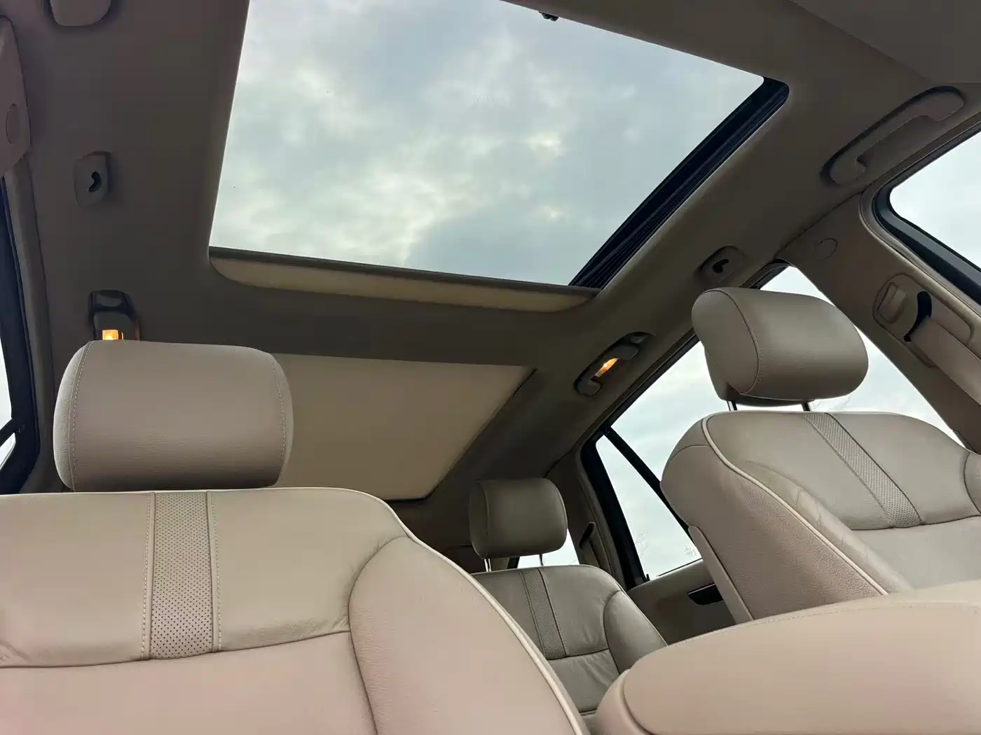 Mercedes-Benz R-Class 2015 R 320 4MATIC Luxury фото 23