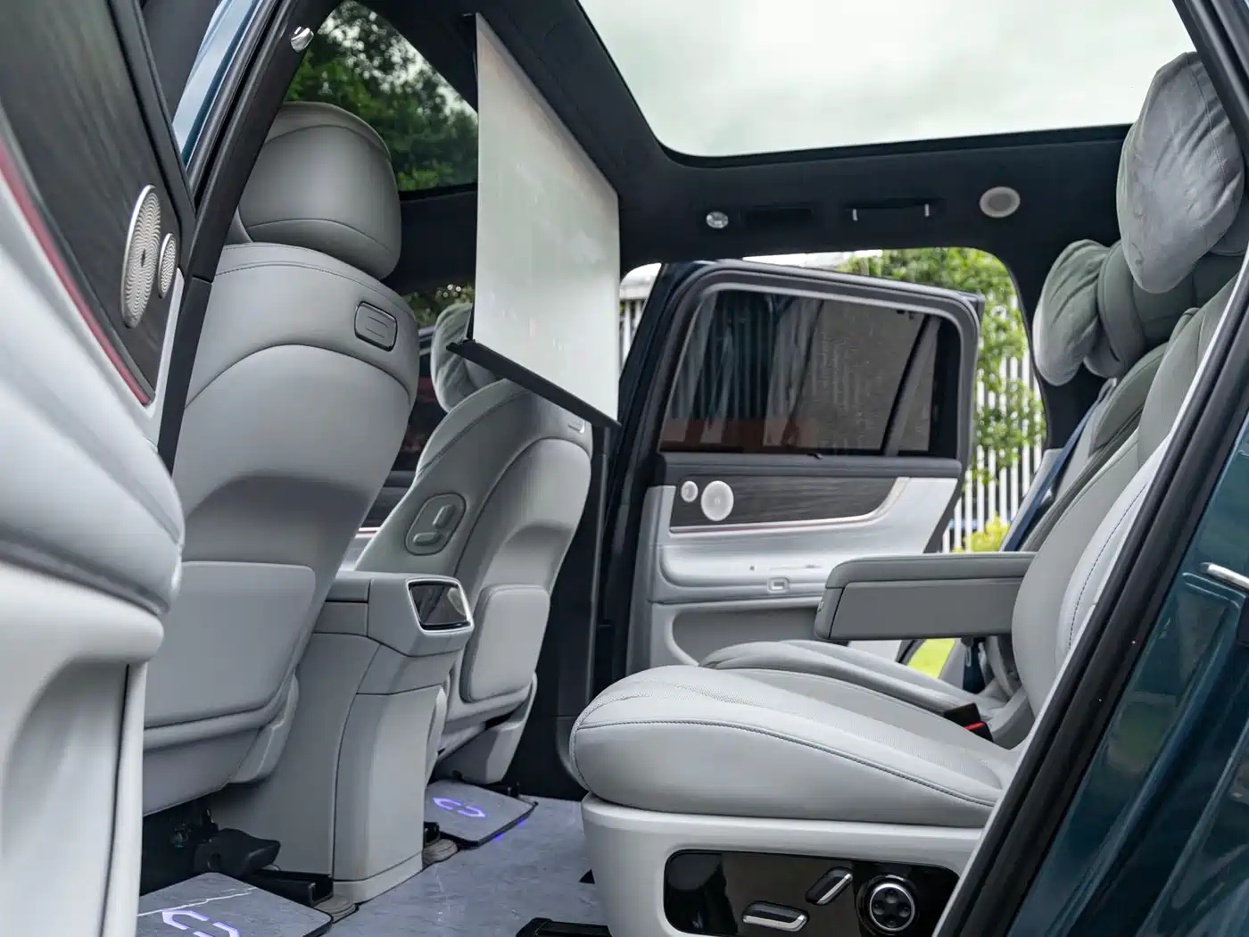 AITO Wenjie AITO M9 2024 Range Extender Ultra 52kWh 6-seater фото 6