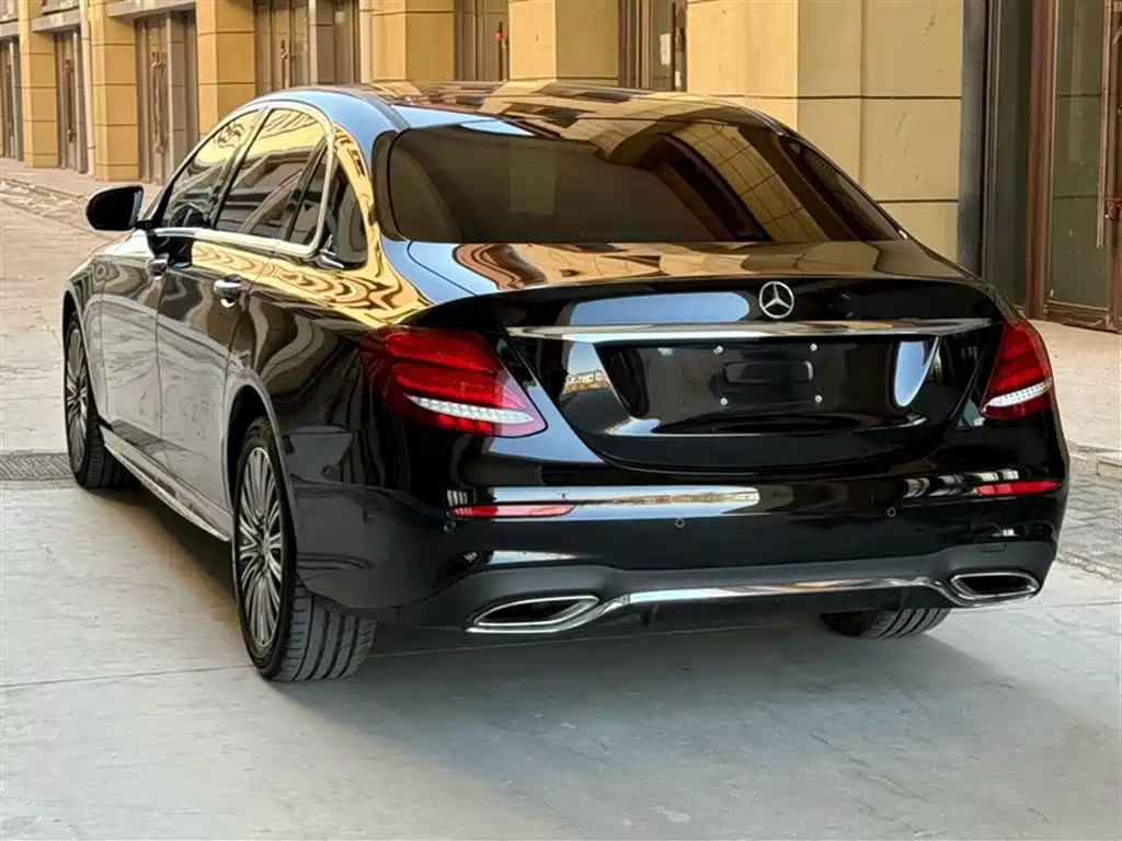 Mercedes-Benz E-Class 2019 E 200 L Sport 4MATIC фото 5