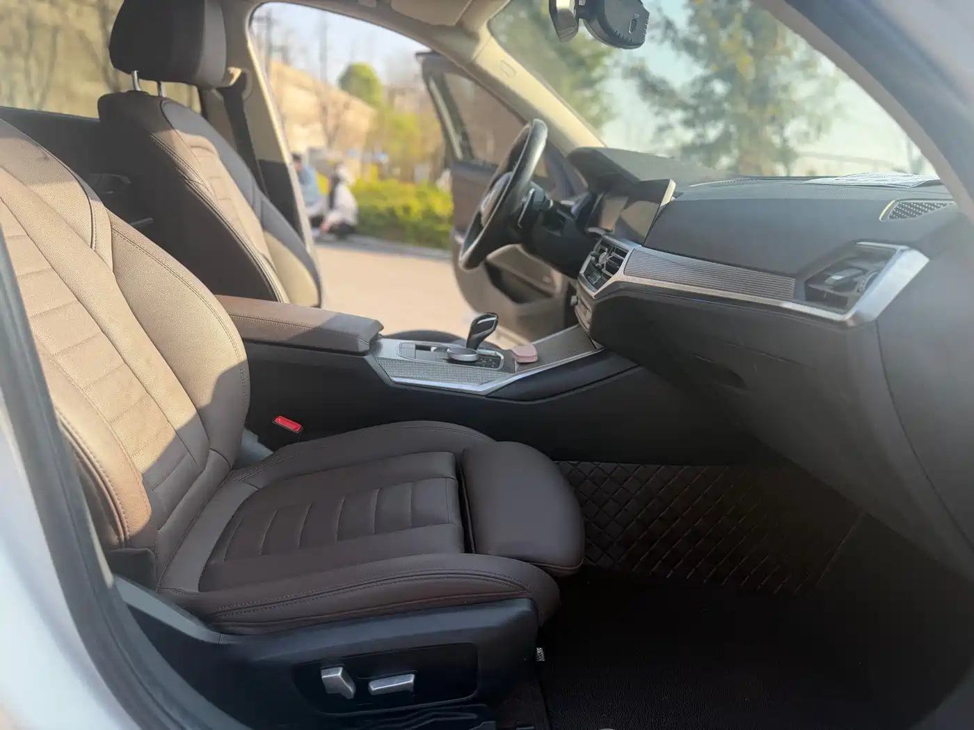 BMW 3 Series 2020 325Li M Sport Black Night Package фото 11