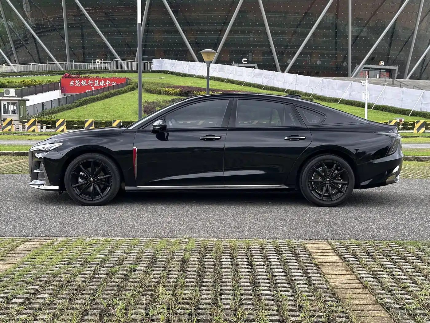 Hongqi H6 2023 2.0T Premium Edition фото 5