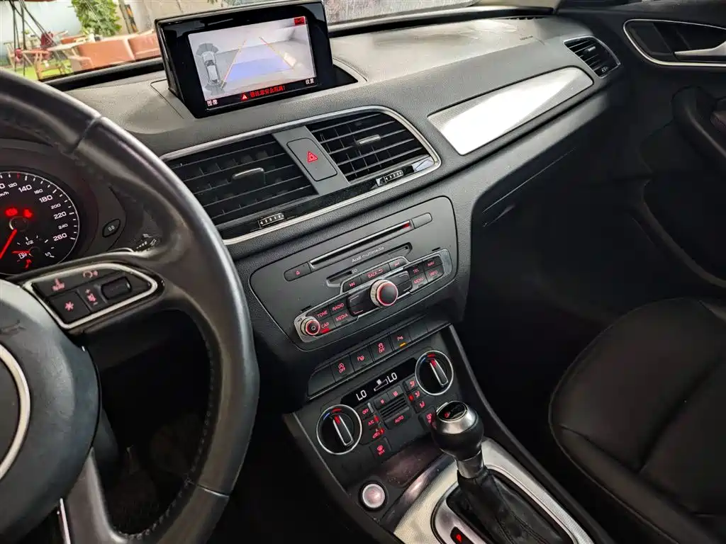 Audi Q3 2017 30 TFSI Style фото 14
