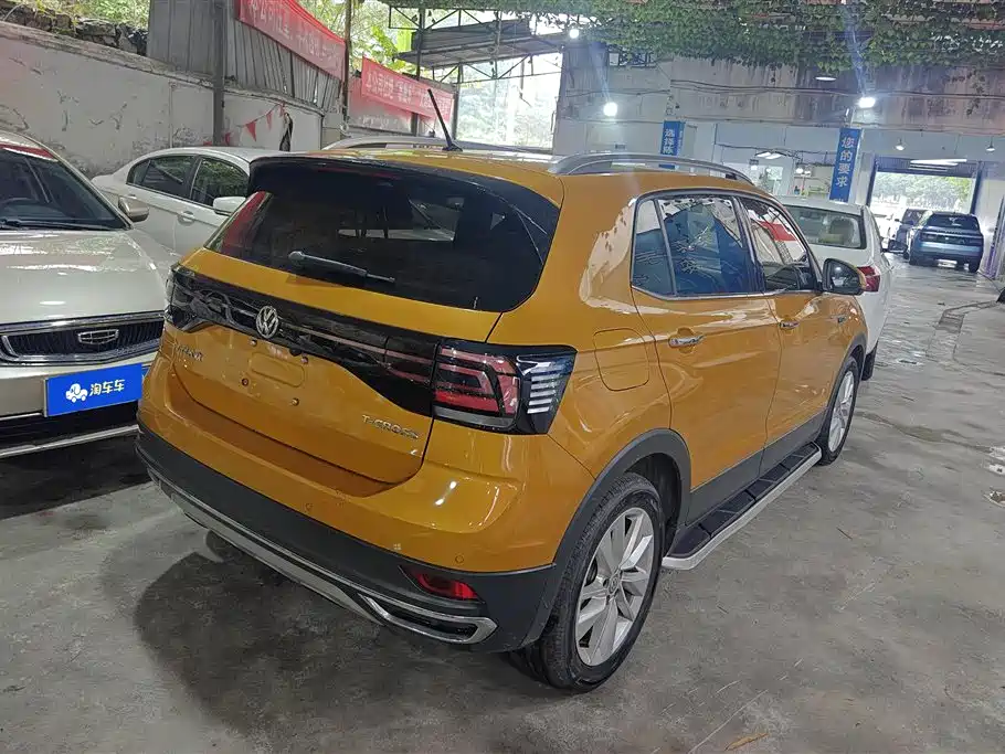 Volkswagen T-Cross 2019 1.5L Automatic Comfort Edition фото 3