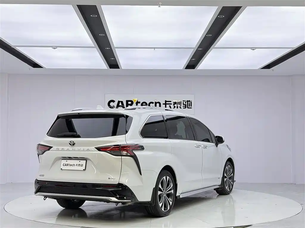 TOYOTA GREVIA