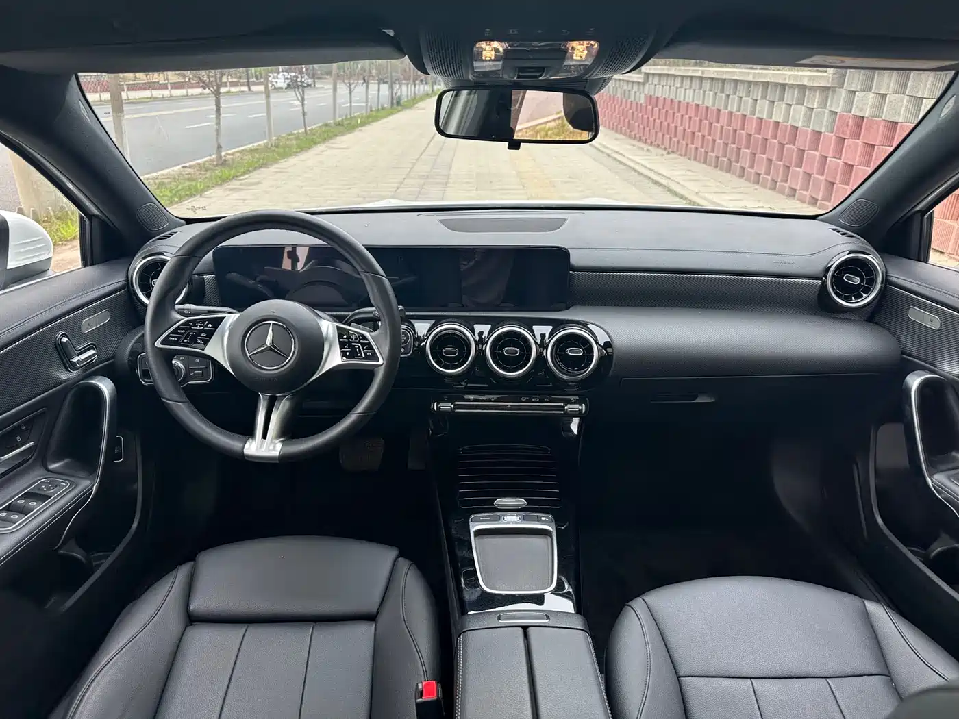 Mercedes-Benz A-Class 2023 A 180 L фото 6