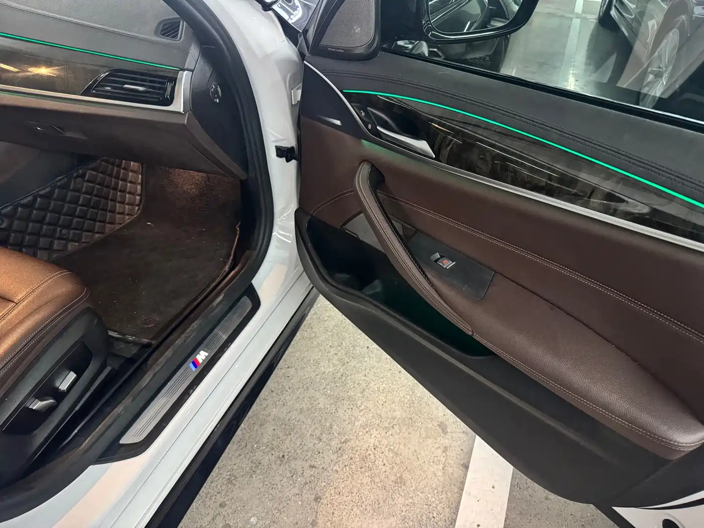 BMW 5 Series 2019 525Li M Sport Package фото 4