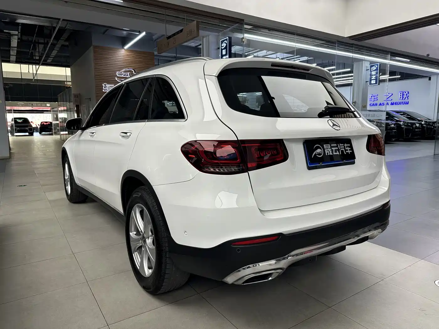 Mercedes-Benz GLC 2020 Facelift GLC 260 L 4MATIC Dynamic фото 7
