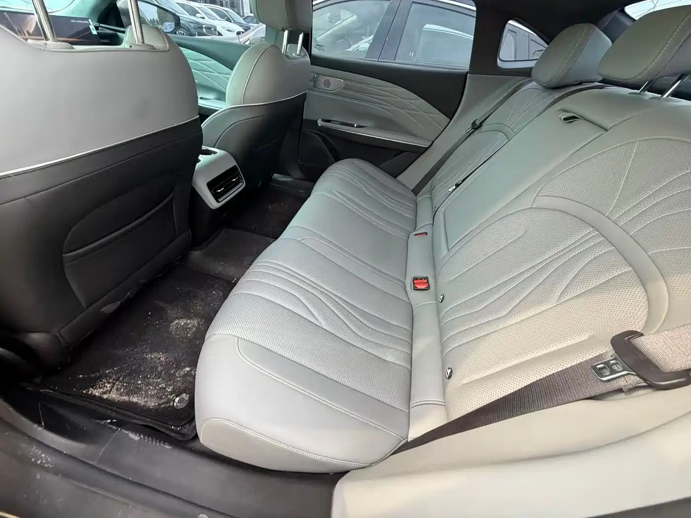 GEELY GALAXY GALAXY E8