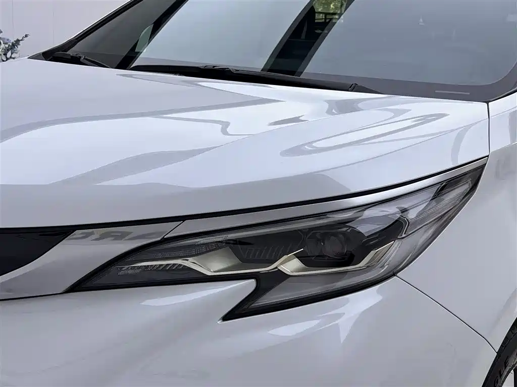 TOYOTA GREVIA