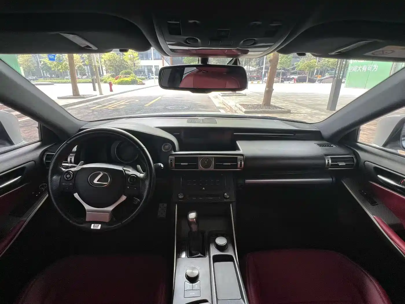 Lexus IS 2015 200t F SPORT фото 8