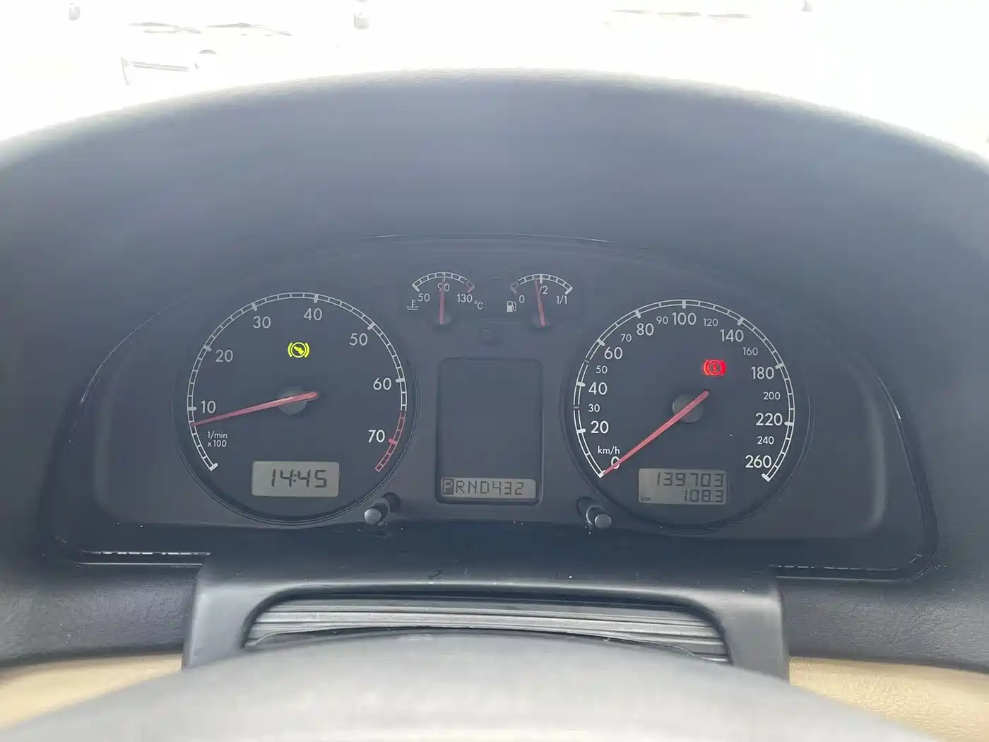 Volkswagen Passat 2005 1.8T Automatic Luxury фото 19