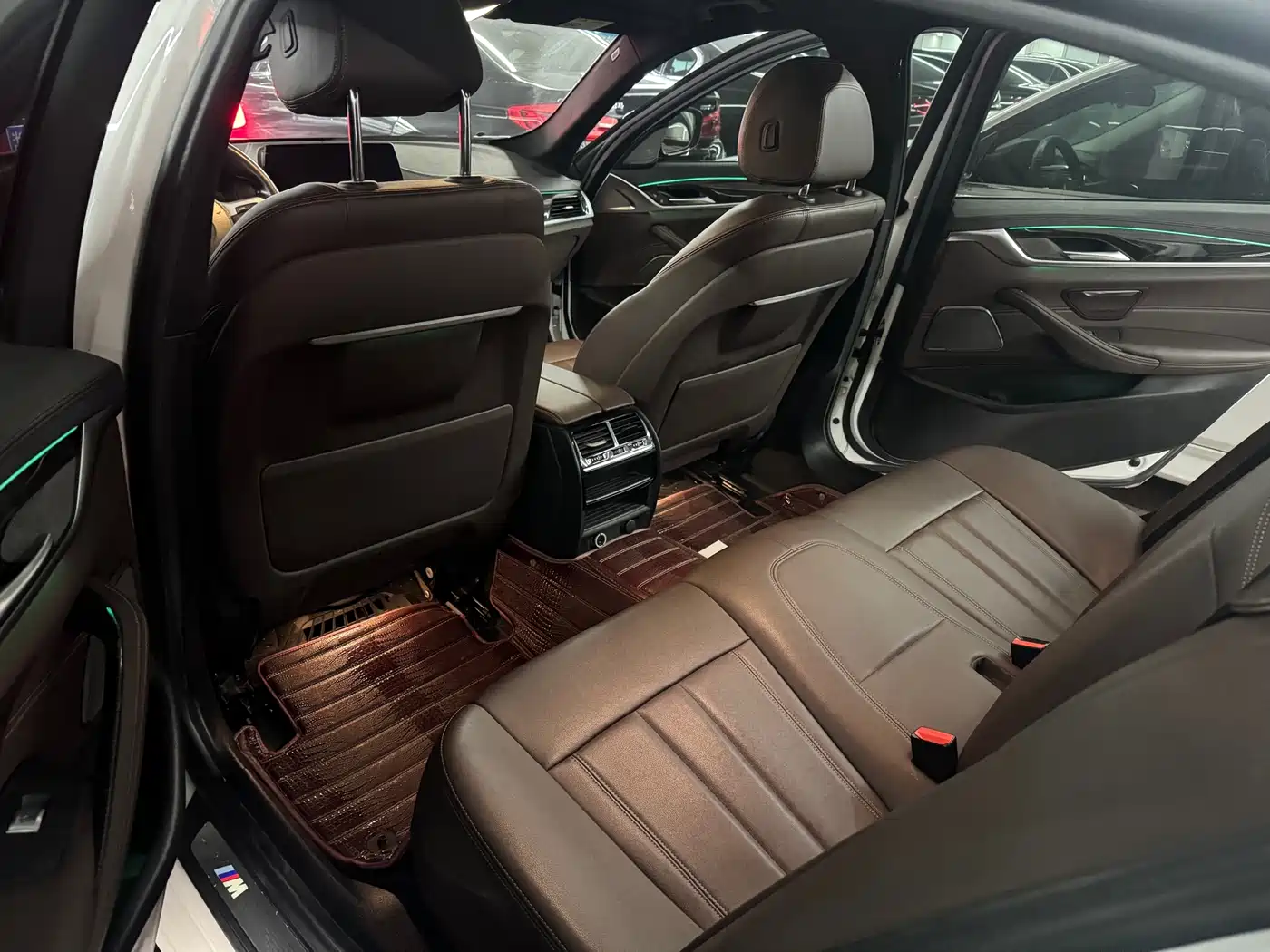 BMW 5 Series 2019 525Li M Sport Package фото 11
