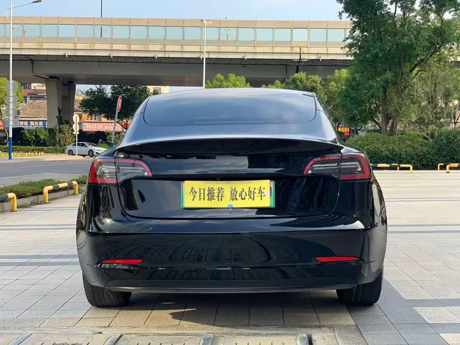 Фото 5 - Tesla Model 3