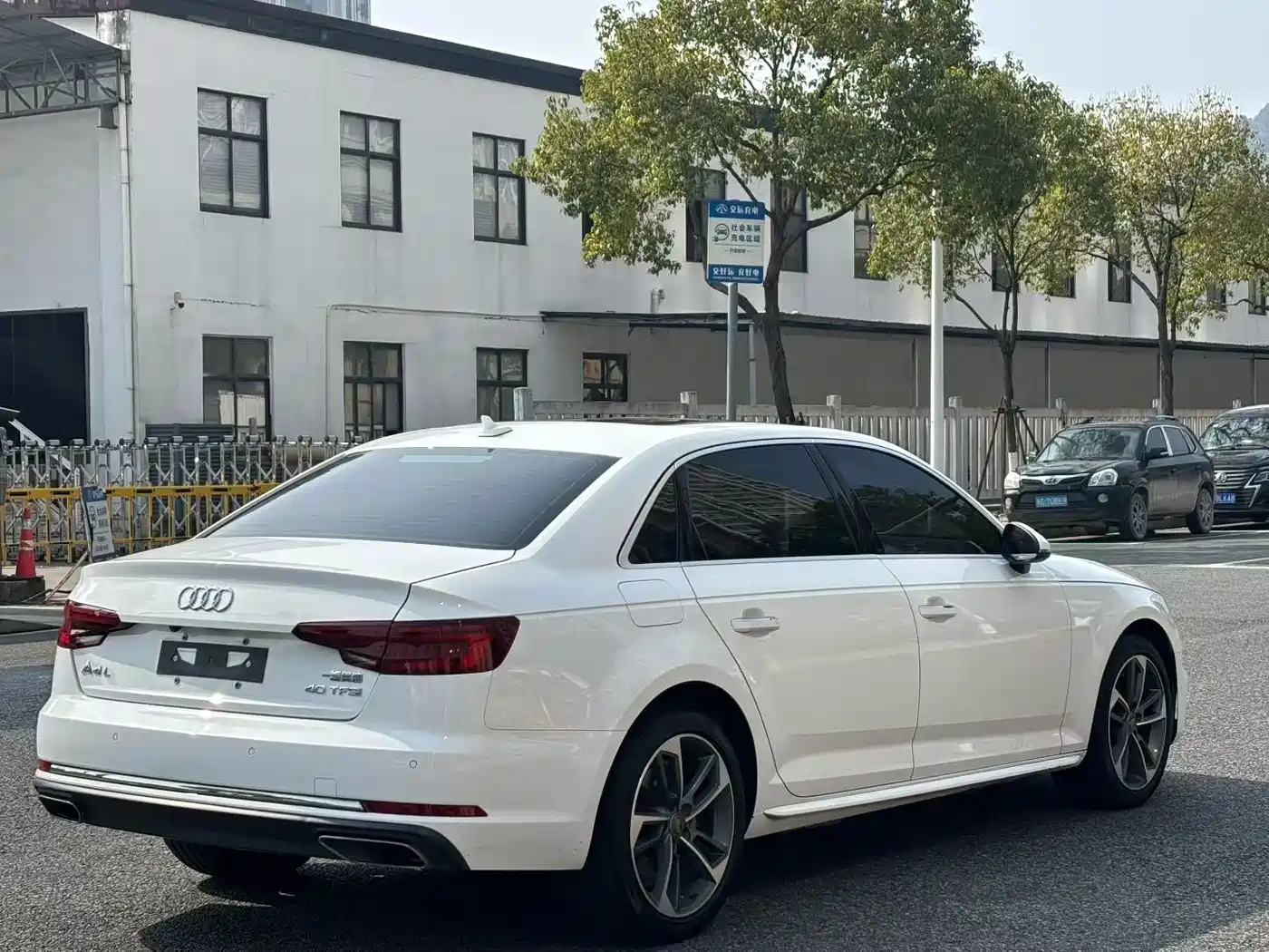 Audi A4L 2019 40 TFSI Progressive (China V) фото 9