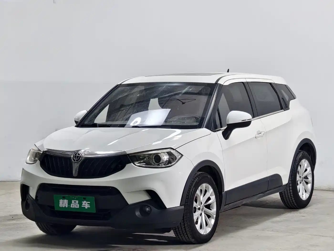 Zhonghua V3 2015 2015 1.5L Manual Smart Edition