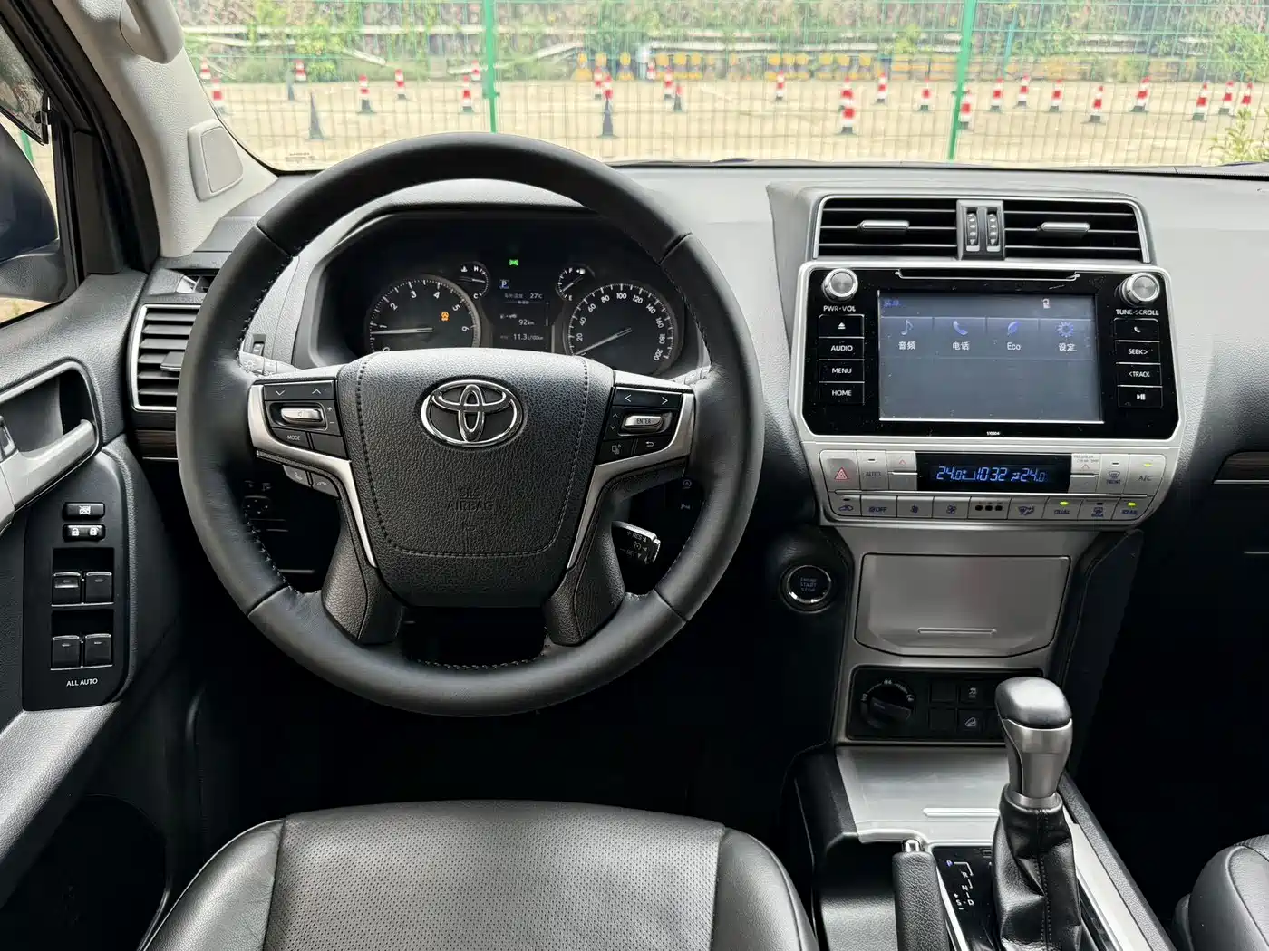 Toyota Prado 2018 3.5L Automatic TX-L Rear-mounted Spare Tire фото 16