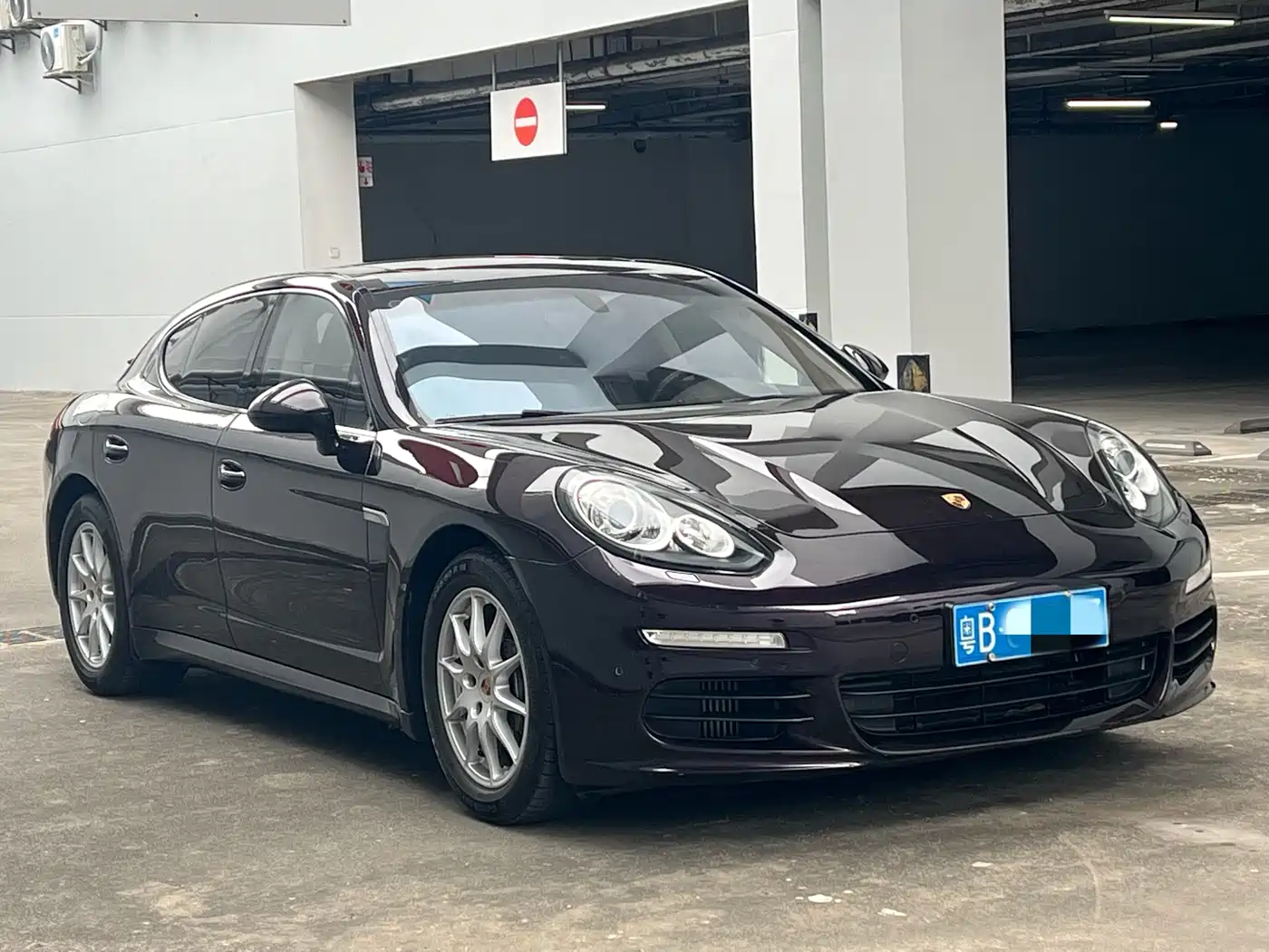 Porsche Panamera 2014 Panamera 3.0T фото 3
