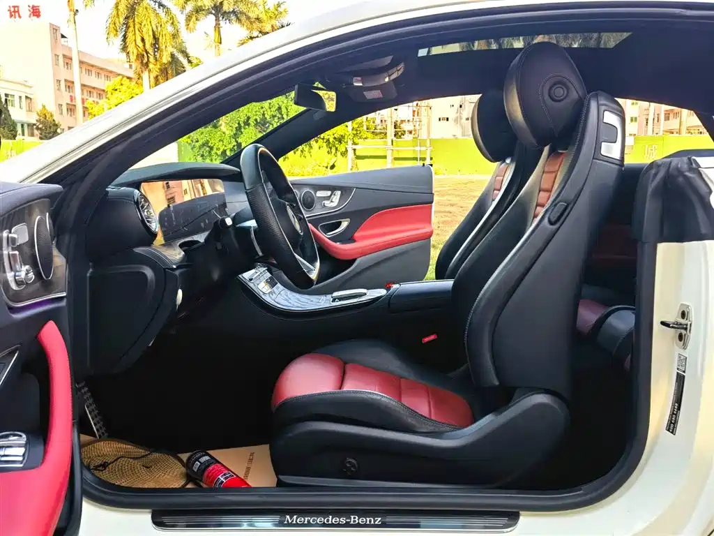 MERCEDES-BENZ E CLASS