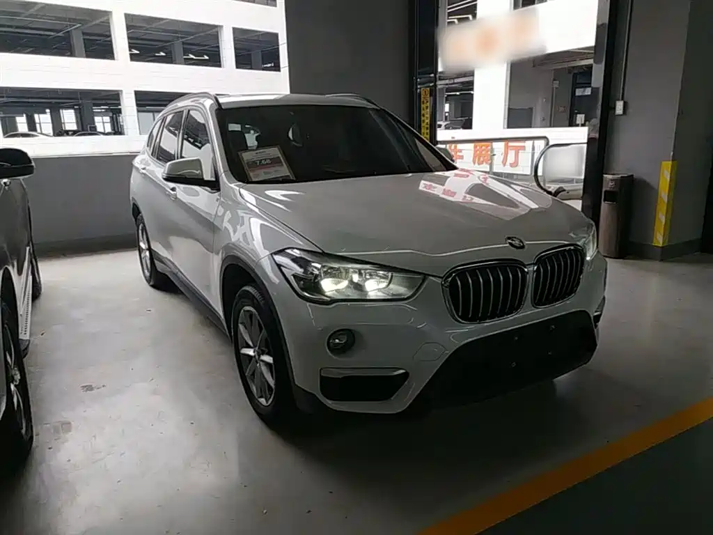 BMW X1 2019 sDrive18Li Fashion Model фото 4