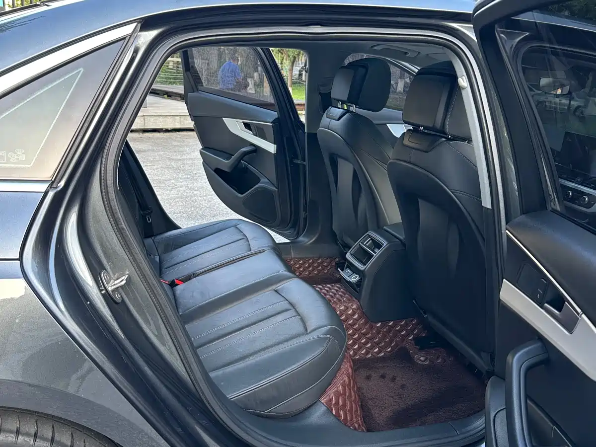 Audi A4L 2020 40 TFSI Fashion Elegance фото 12