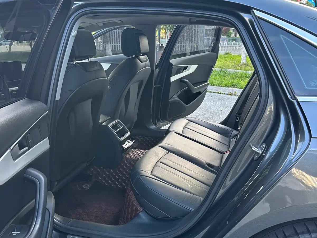 Audi A4L 2020 40 TFSI Fashion Elegance фото 11