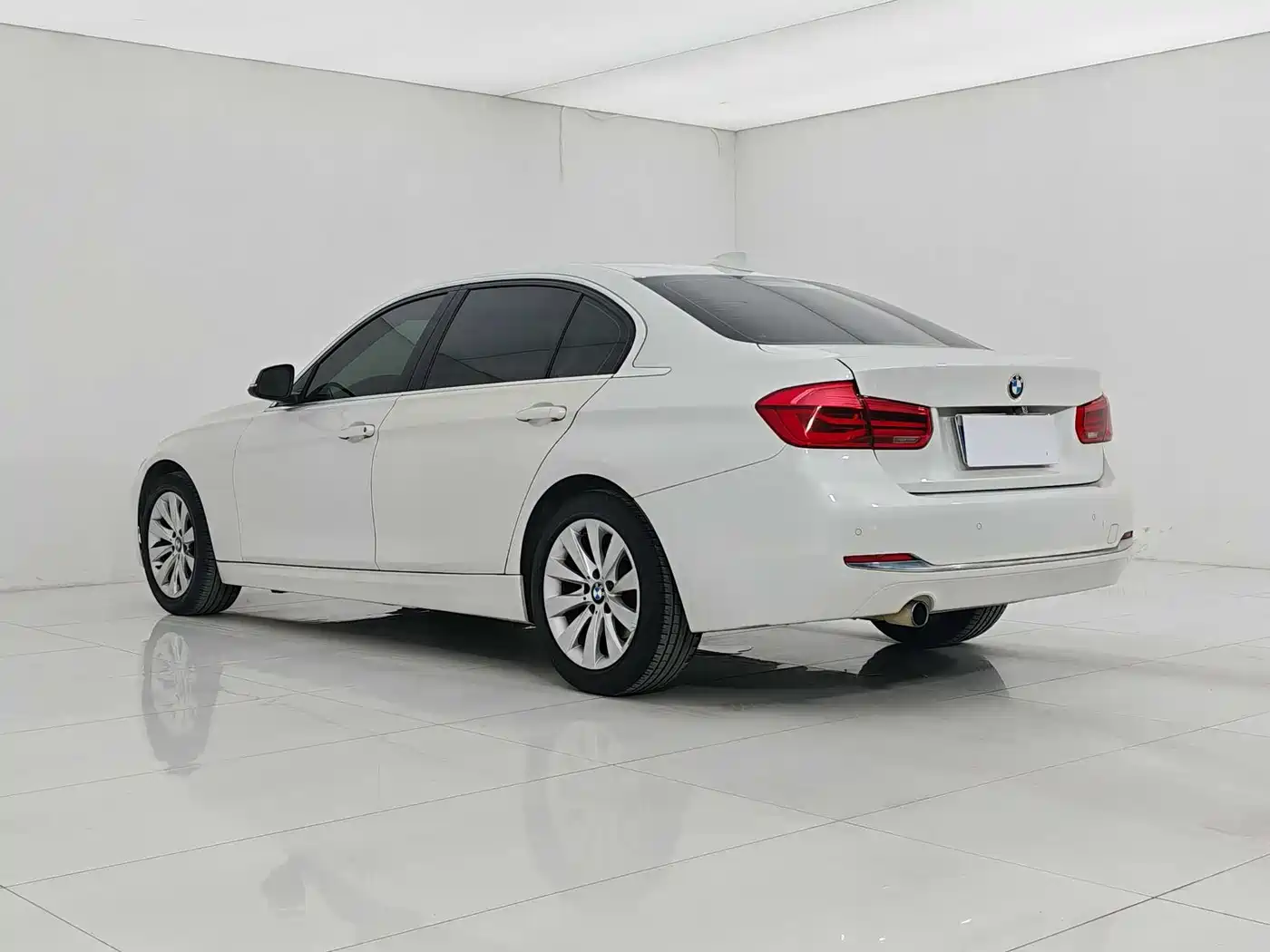 BMW 3 Series 2017 318Li Fashion фото 5