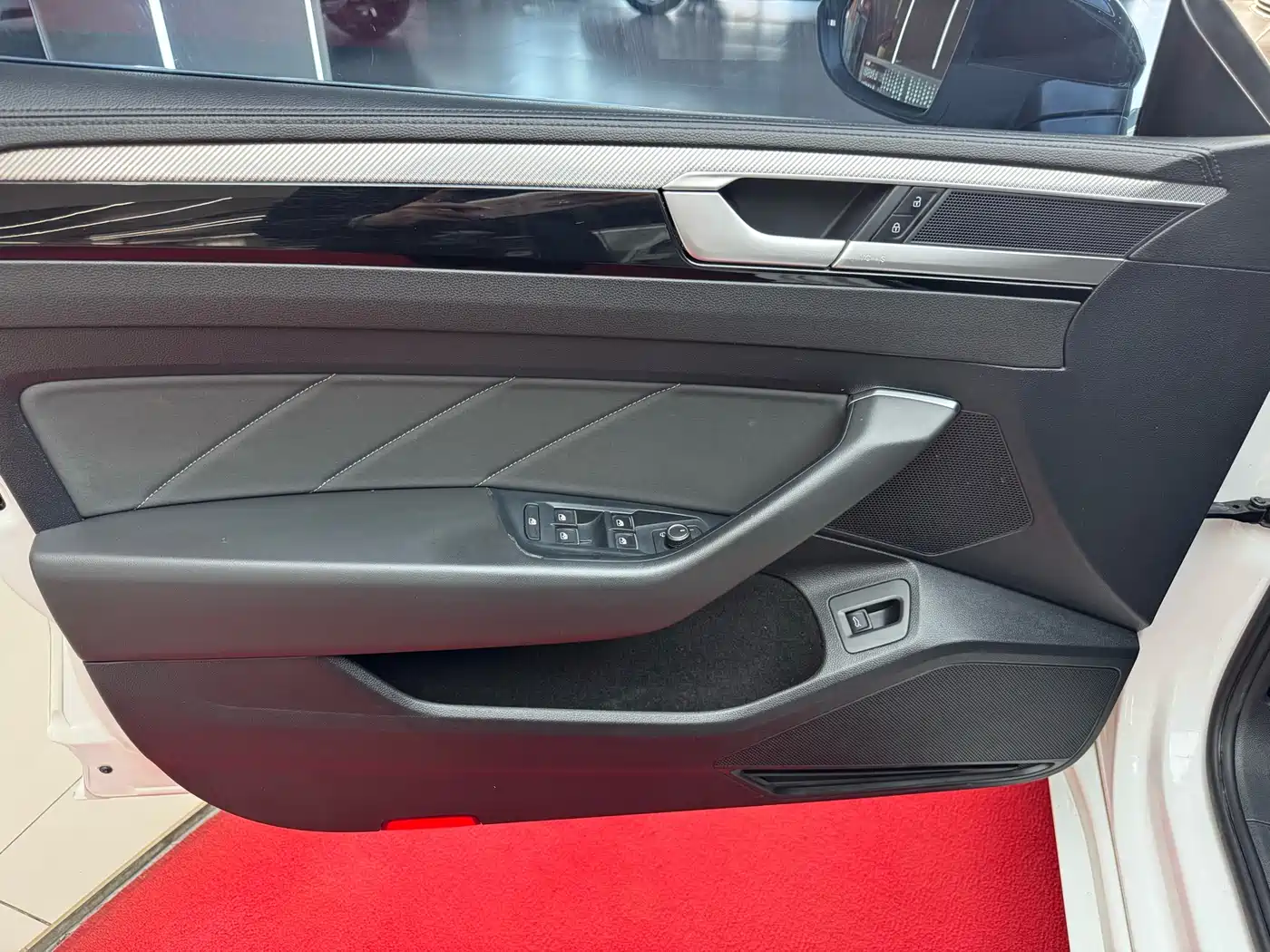 Volkswagen FAW-Volkswagen CC 2021 380TSI Eye-catching Edition фото 12