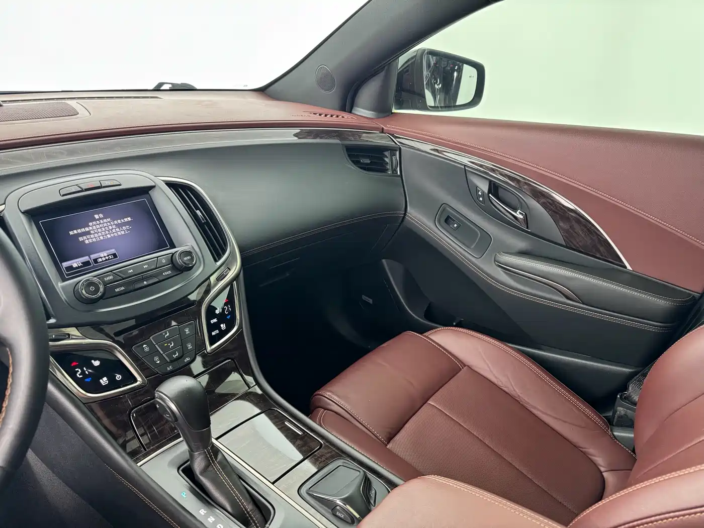 Buick LaCrosse 2014 2.0T SIDI Intelligent Flagship фото 6