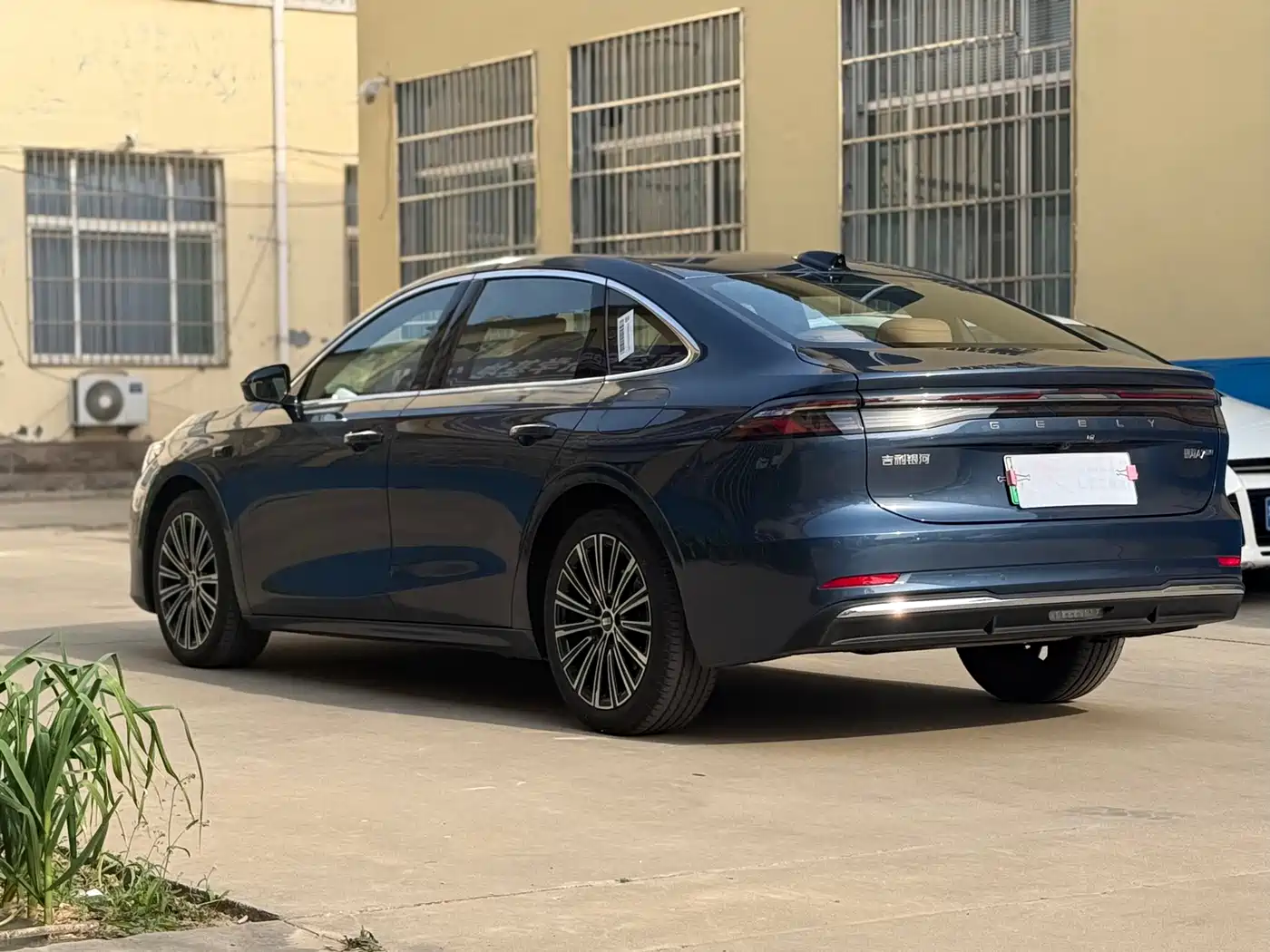 Geely Galaxy Galaxy A7 2025 EM-i фото 9