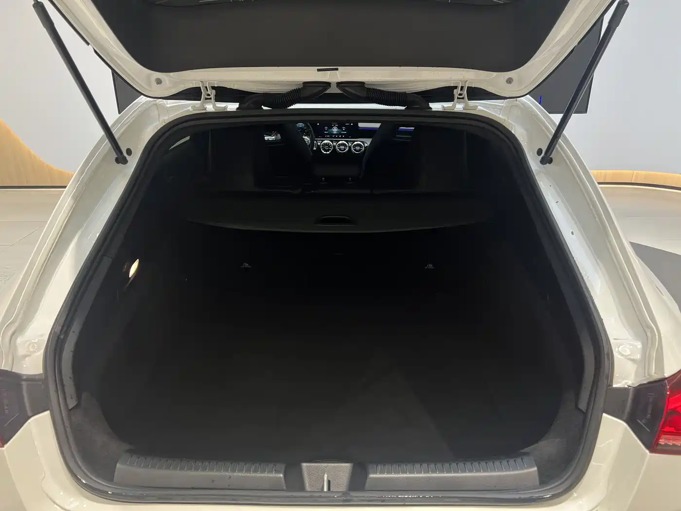 Mercedes-Benz CLA (Import) 2022 CLA 200 Shooting Brake фото 9