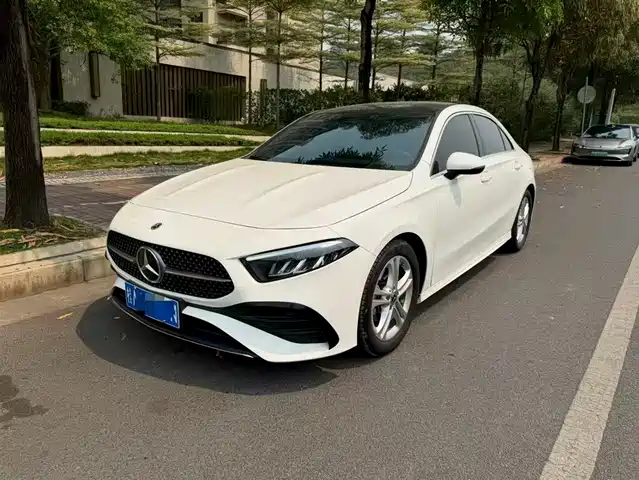 MERCEDES-BENZ A CLASS