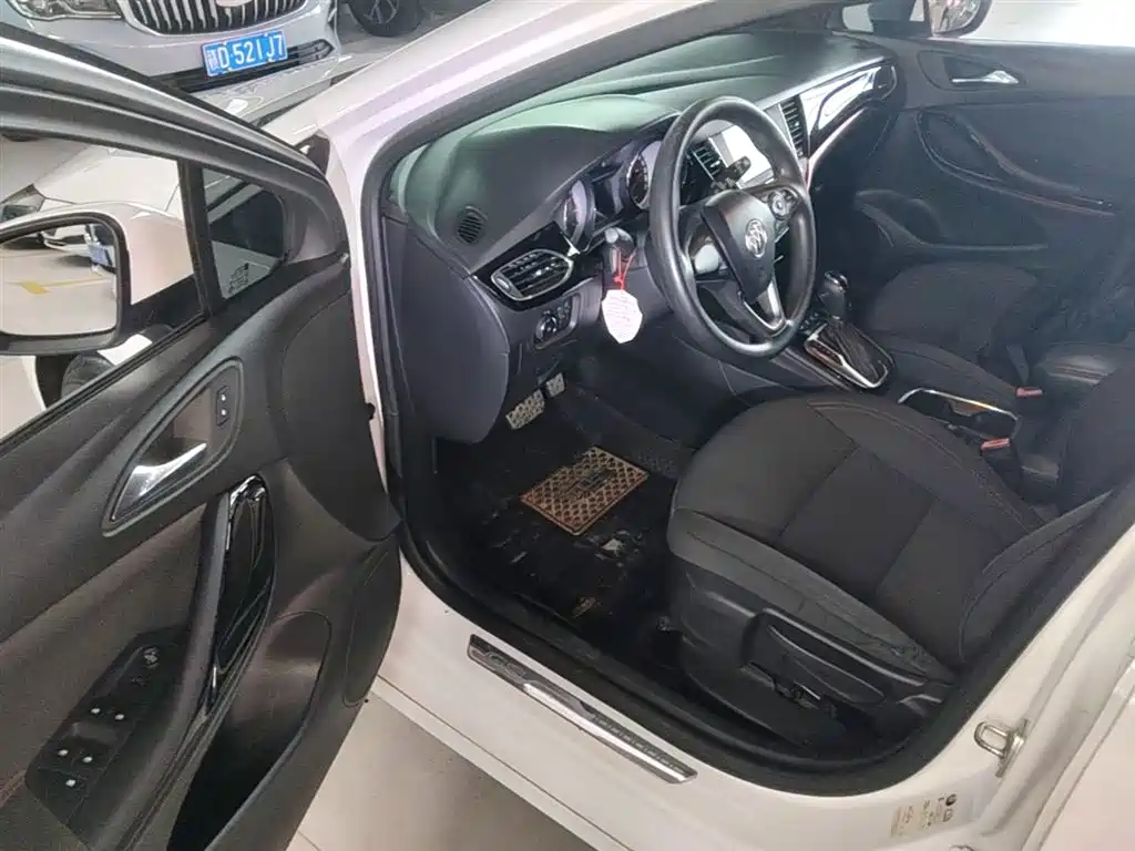 Buick Verano 2016 Hatchback GS 20T DCT Luxury Sport фото 16
