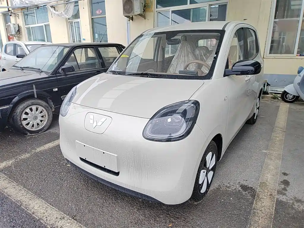 Wuling Motors Hongguang MINIEV 2026 2025 4-Door Advanced