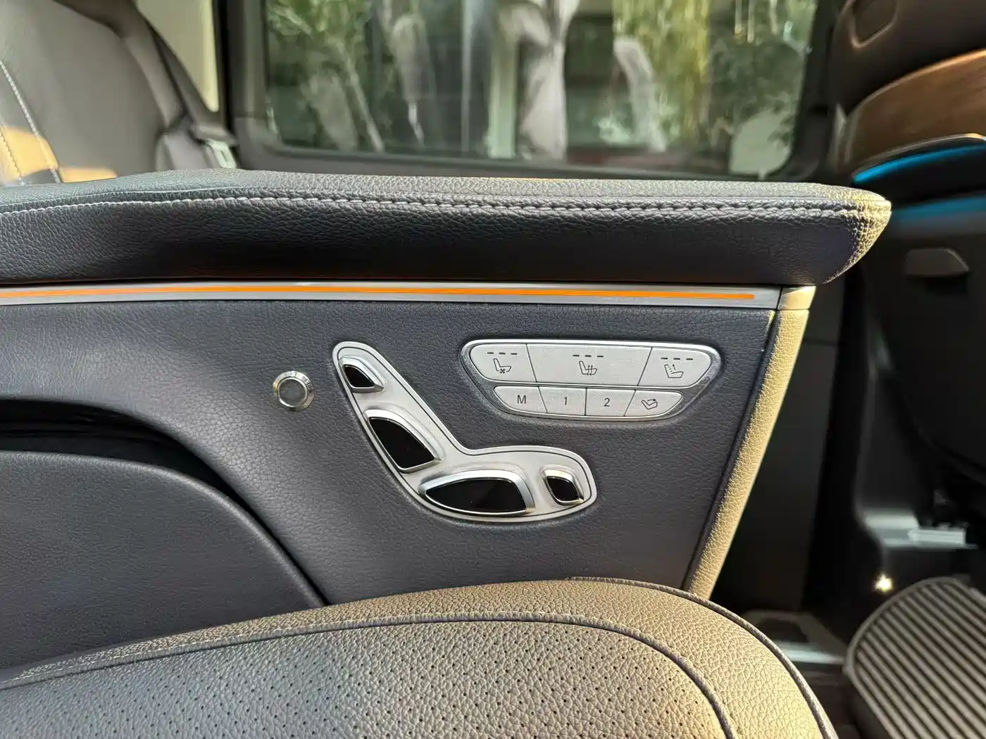 MERCEDES-BENZ V CLASS