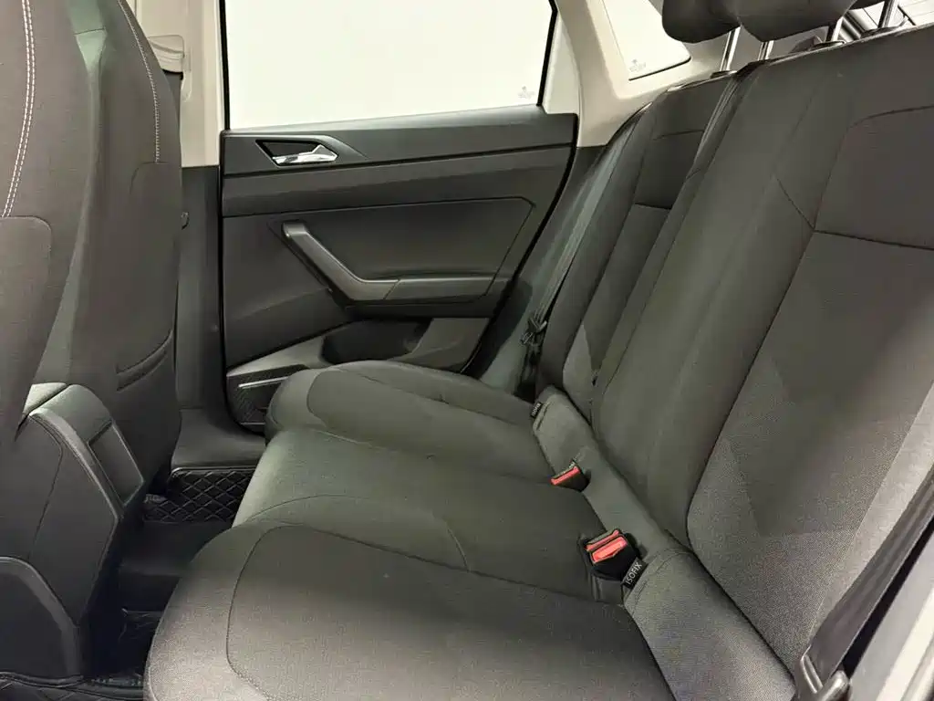 Photo 7 - Volkswagen Polo