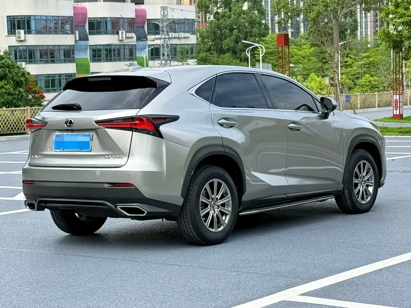 Lexus NX 2018 Model 300 FWD Fengxing Edition фото 7