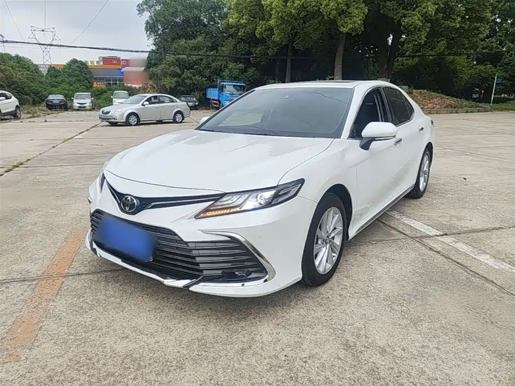 Toyota Camry 2023 2.0G Luxury Edition