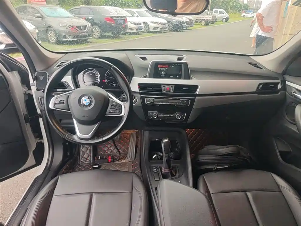 BMW X1 2019 sDrive18Li Fashion Model фото 10