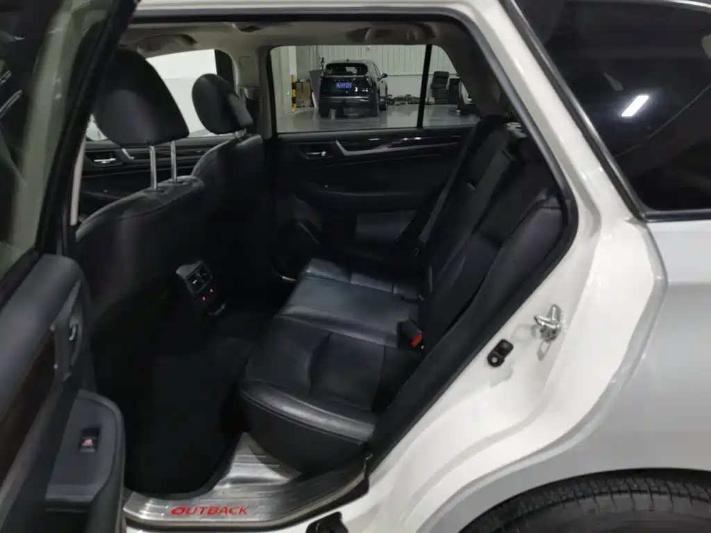 Subaru Outback 2015 2015 2.5i Luxury Navigation Edition