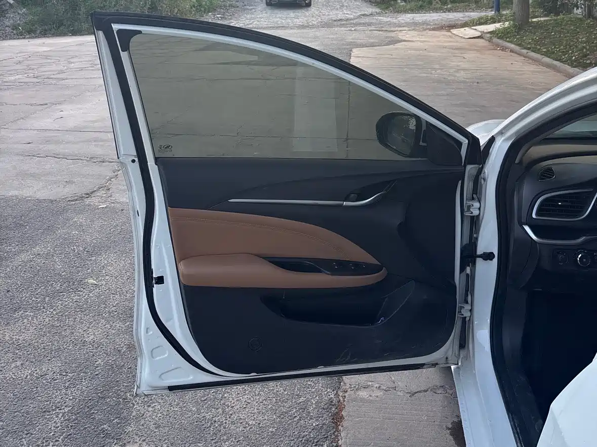 Buick Excelle 2018 18T Automatic Flagship фото 8