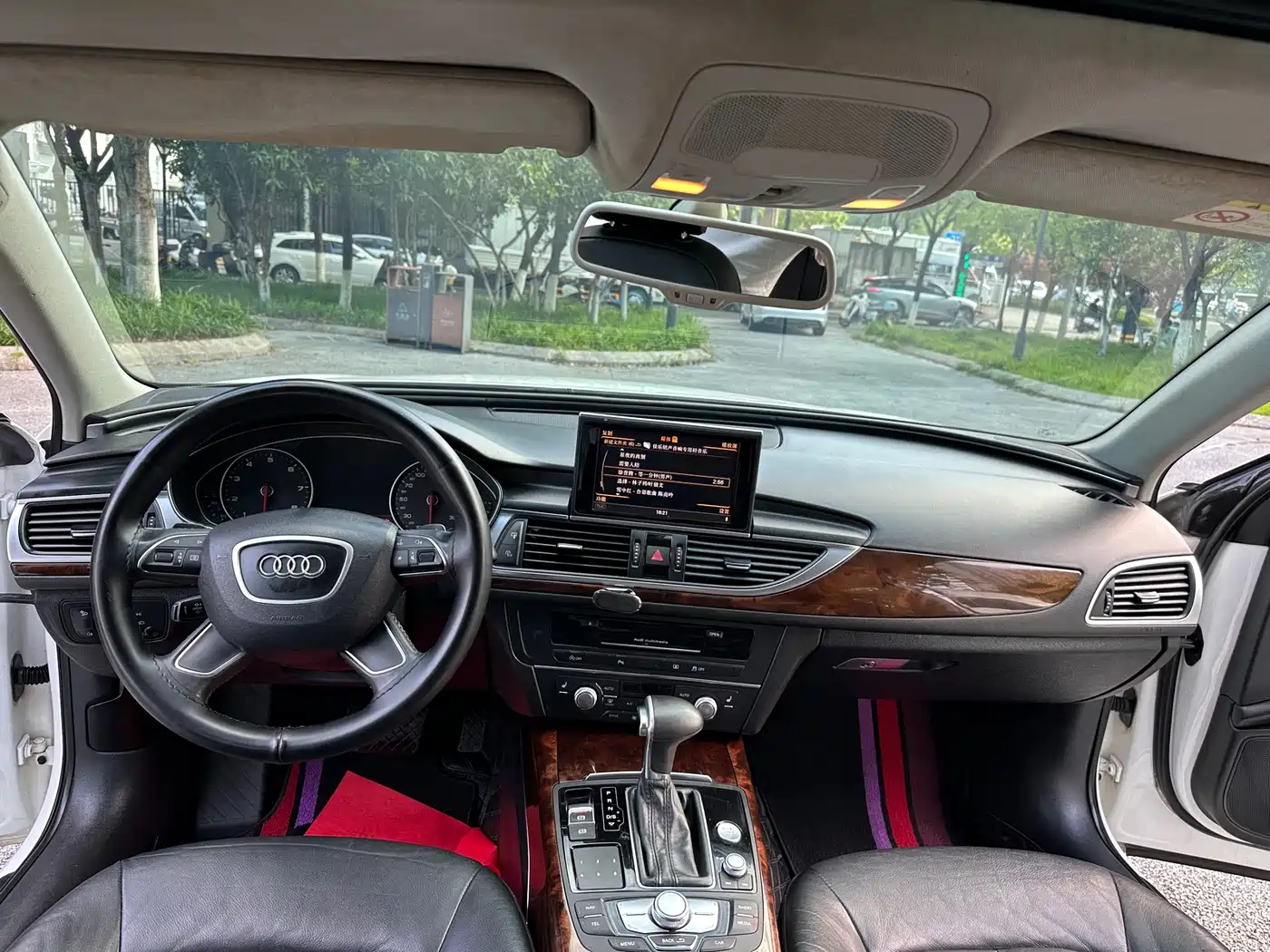 Audi A6L 2014 30 FSI Comfort фото 15