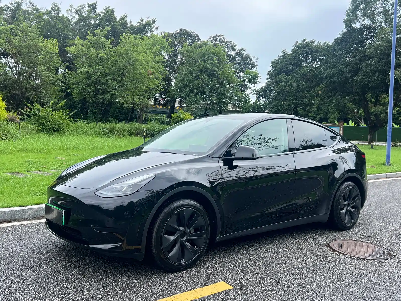 Фото 1 - Tesla Model Y