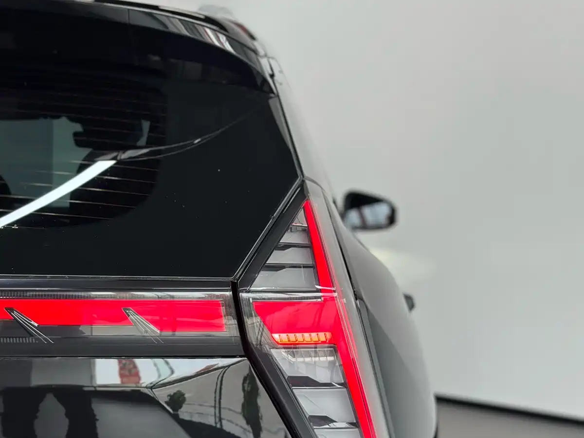 GEELY AUTOMOBILE BOYUE L