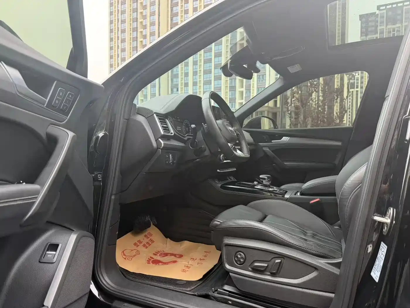 Audi Q5L Sportback 2022 40 TFSI RS Kit Speed Edition фото 7