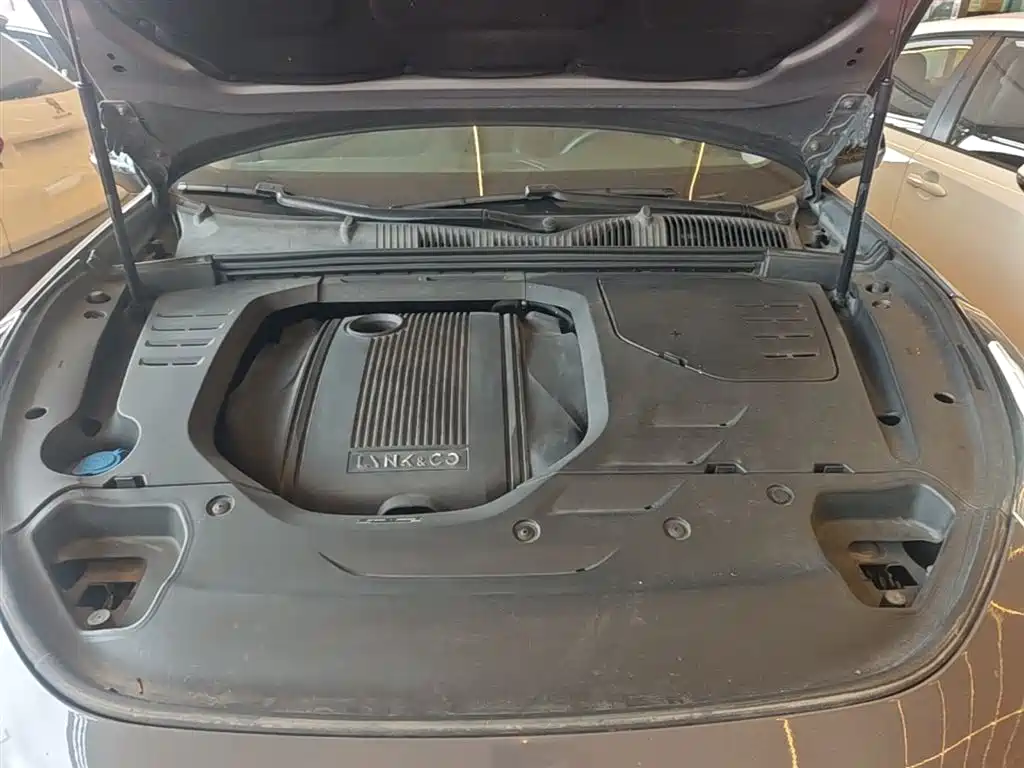 Lynk & Co 02 2018 Model 1.5T DCT 2WD Yao Pro Edition China V фото 20