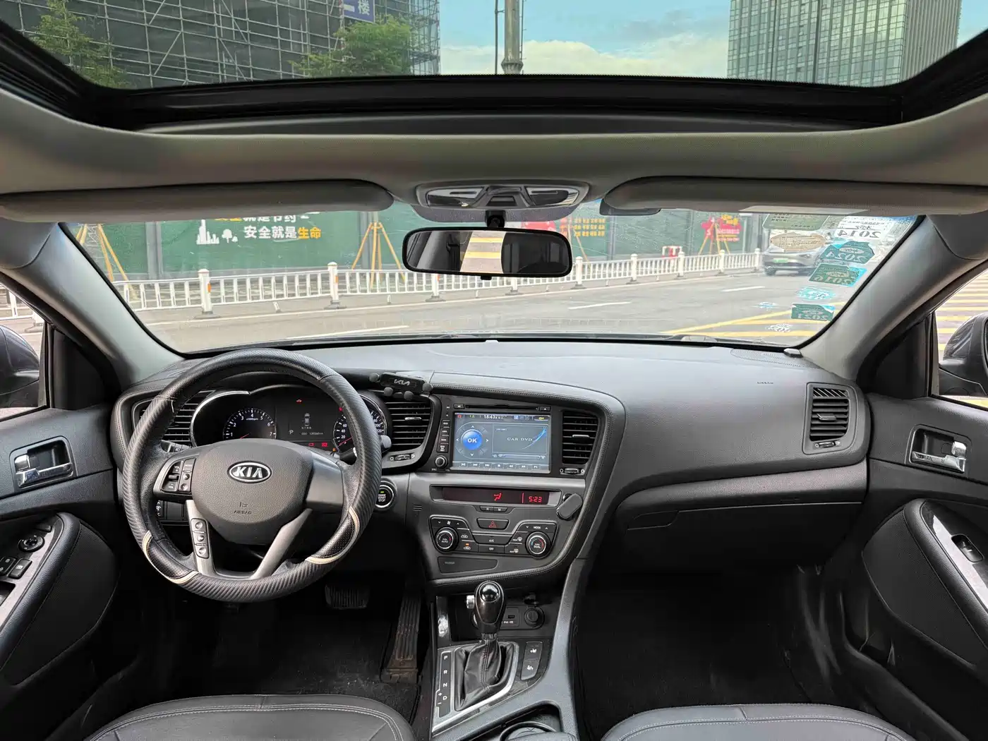 Kia K5 2012 2.0L Automatic DLX Special Edition фото 11